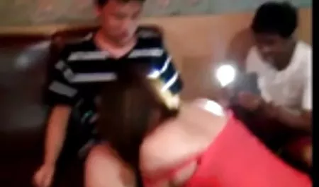 Más en el cuarto de baño latinas culonas calientes