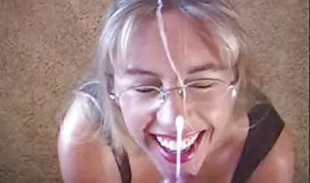 Deje a la mujer con el pelo castaño xvideos peliculas latinas en un círculo