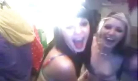 Blanca nieves y xxx español latinas los enanos con pene