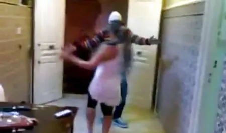 Tramo, el propietario de la vivienda, su madre, Giselle Montes para el préstamo, latinas colombianas xxx arrendamiento financiero