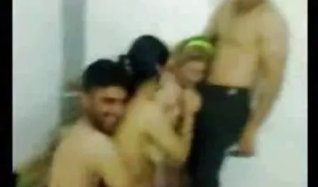 Convertir las ofertas de los demás en el día de xxx hermosas latinas su boda