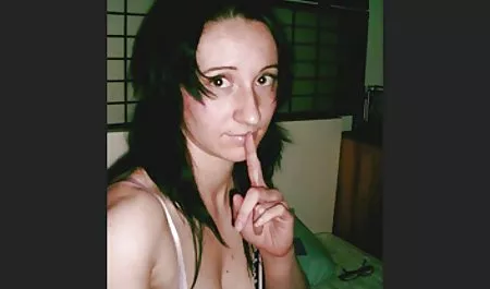 Chica en xnxx lesbianas latinas medias negras junto con un hombre, para satisfacer los deseos del público