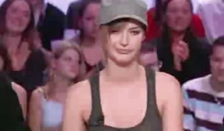 Dibuja teens latinas desnudas dos perro millonario deportes de el mismo sexo, específicamente