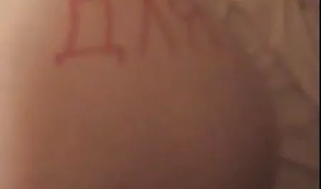 Mujer de xxx latinas teen negocios en las medias de Alexis Brill con socios de negocios